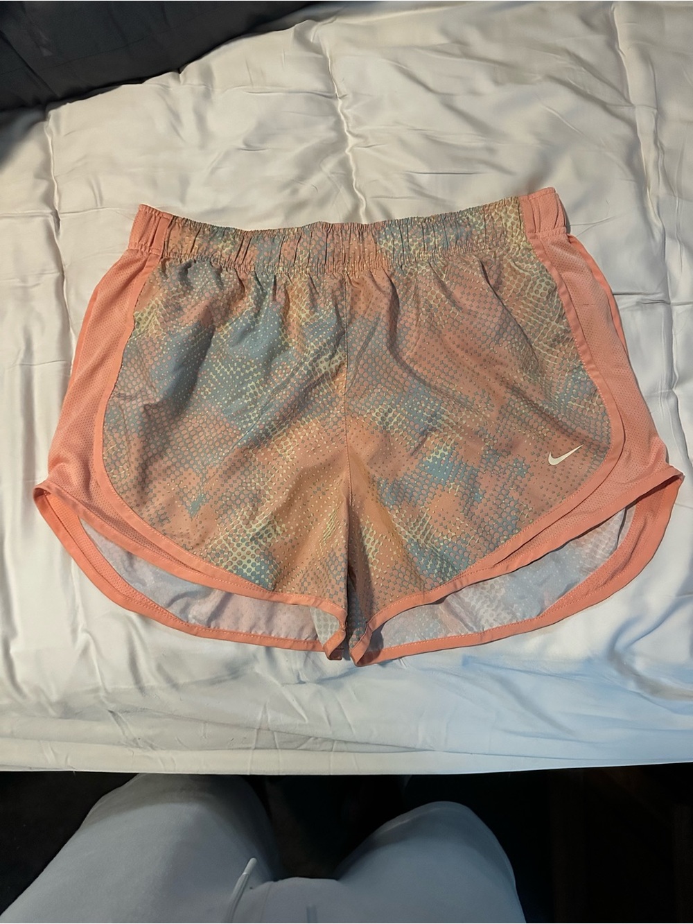 Nike Dri-FIT Running Shorts Women’s in Apricot Dot Pattern